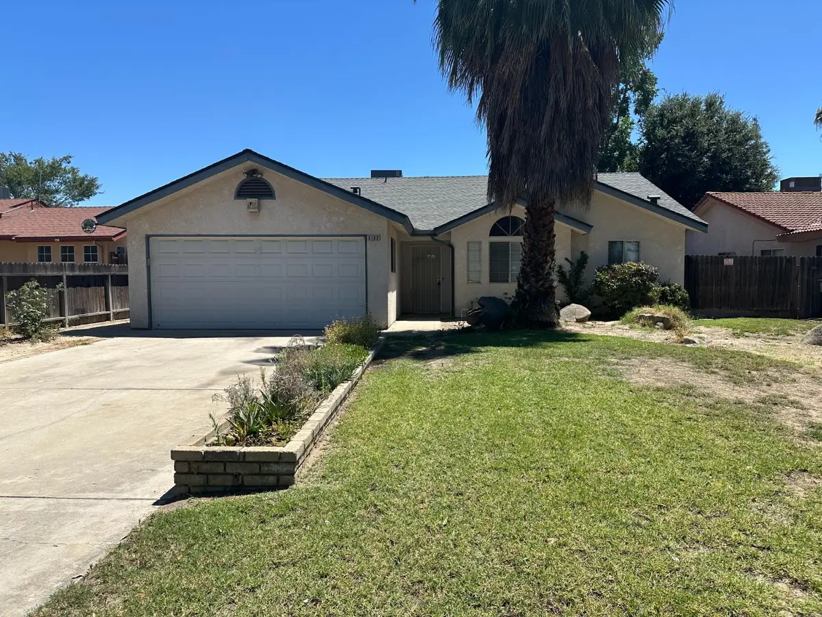 5183 W Palo Alto Avenue, Fresno, CA 93722 - #1