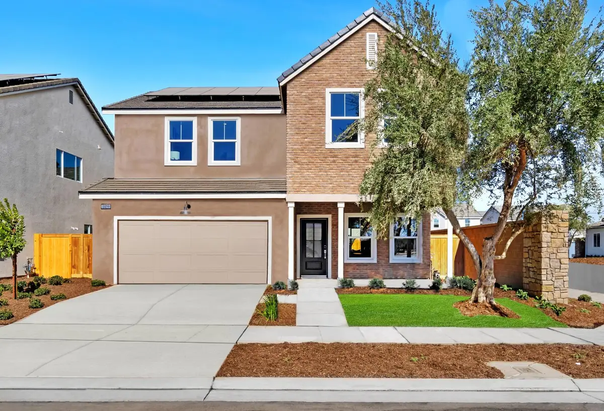 1059 Springtime Avenue, Clovis, CA 93619 - #1