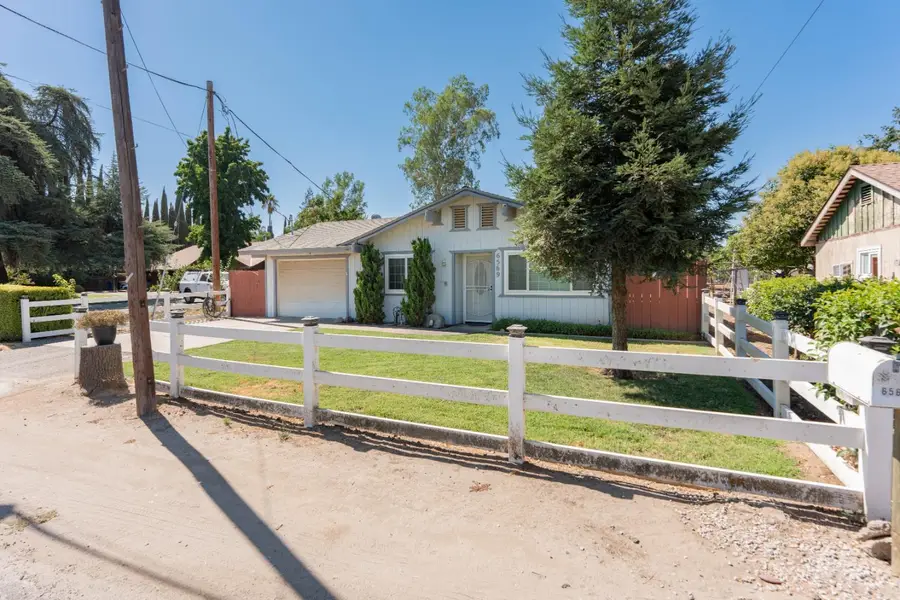 6569 De Woody Street, Laton, CA 93242 - #2