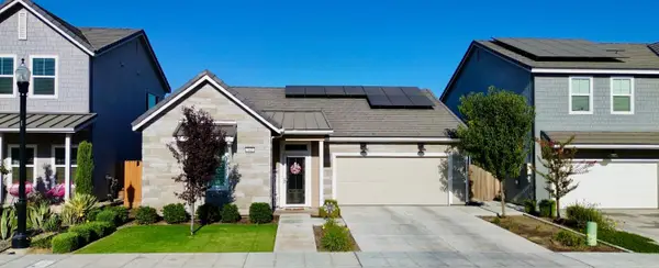 365 Sunset Dr S, Madera, CA 93636