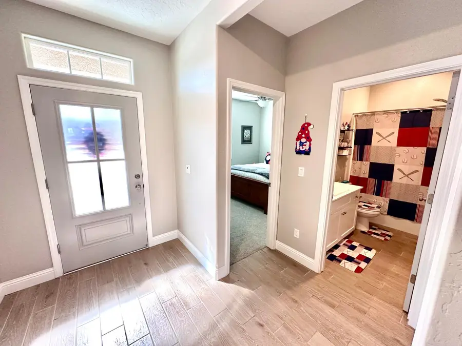 365 Sunset Dr S, Madera, CA 93636 - #2