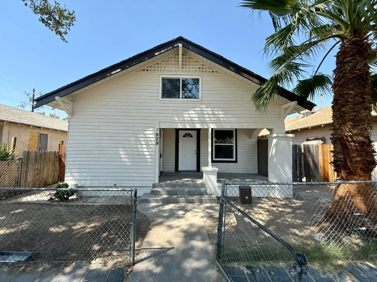 1929 E Grant Avenue, Fresno, CA 93701 - #1