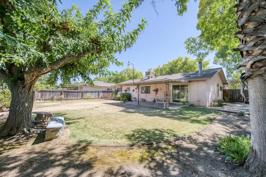 3909 N Cheryl Avenue, Fresno, CA 93705 - #2