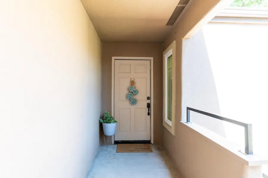 8147 N Cedar Avenue #211, Fresno, CA 93720 - #3