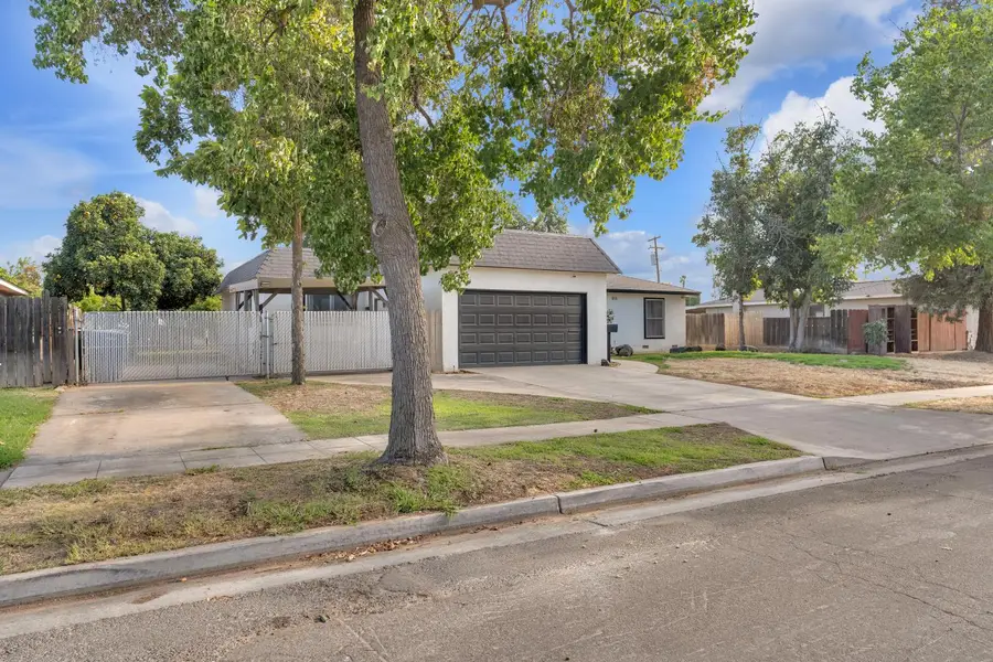 4538 E Ashcroft, Fresno, CA 93726 - #2