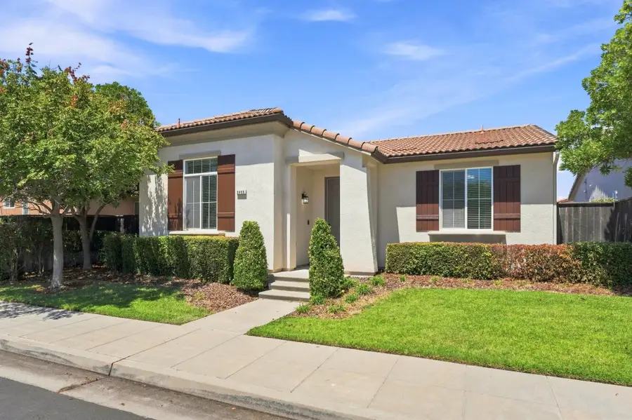 3905 Richmond Avenue, Clovis, CA 93619 - #3