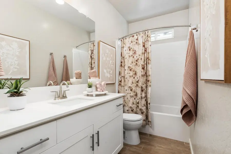 724 Solar Lane, Clovis, CA 93619 - #3