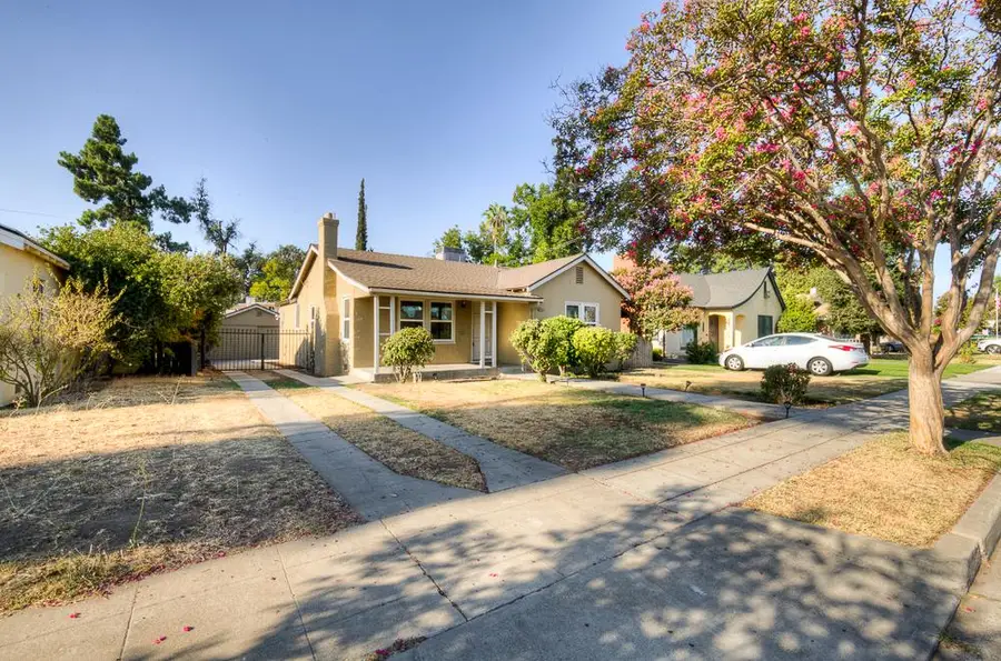 226 E Alhambra Avenue, Fresno, CA 93728 - #2