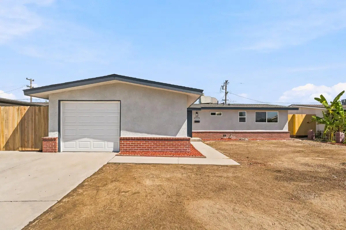 125 Pico Avenue, Clovis, CA 93612 - #1