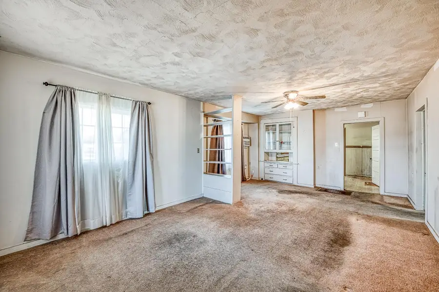 2031 Whitson Street, Selma, CA 93662 - #3