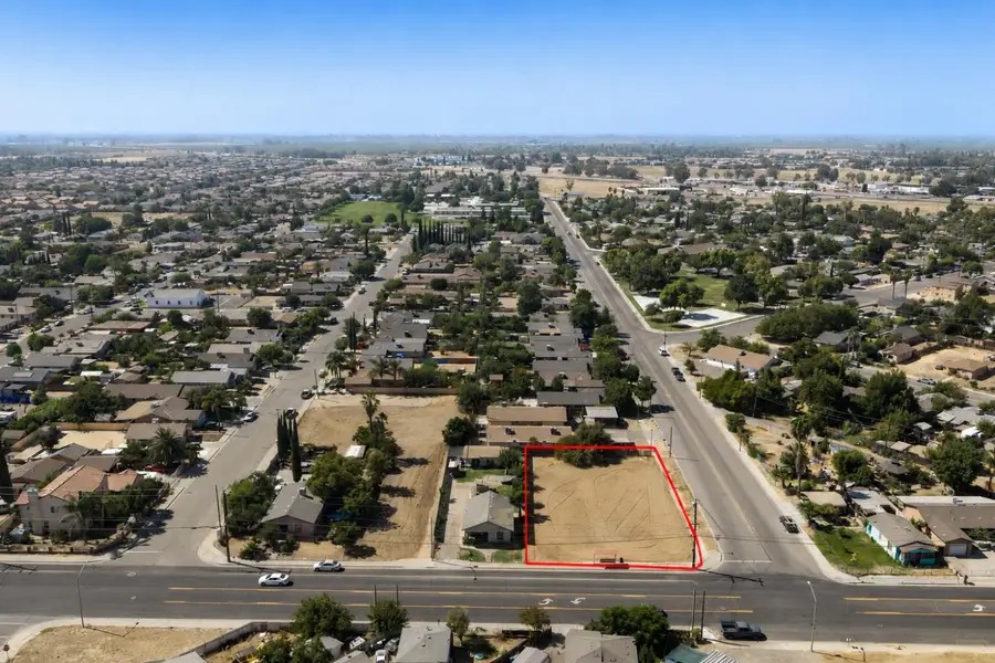 900 Sunrise, Madera, CA 93638 - #2