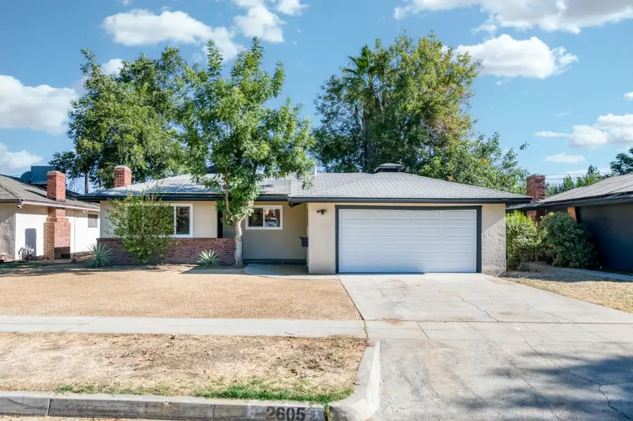 2605 E Sussex Way, Fresno, CA 93726 - #2