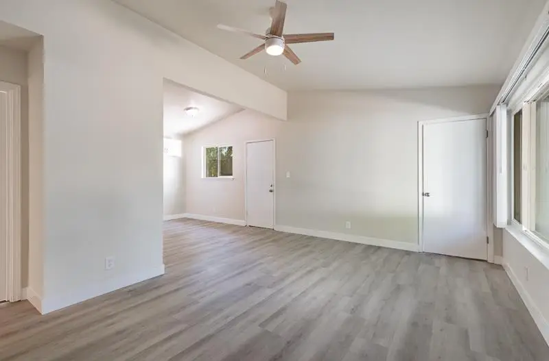 6302 N Glenn Avenue, Fresno, CA 93704 - #3