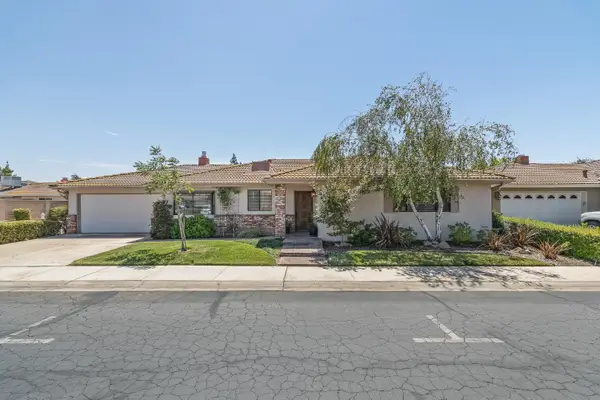 867 E Frederick Avenue, Fresno, CA 93720