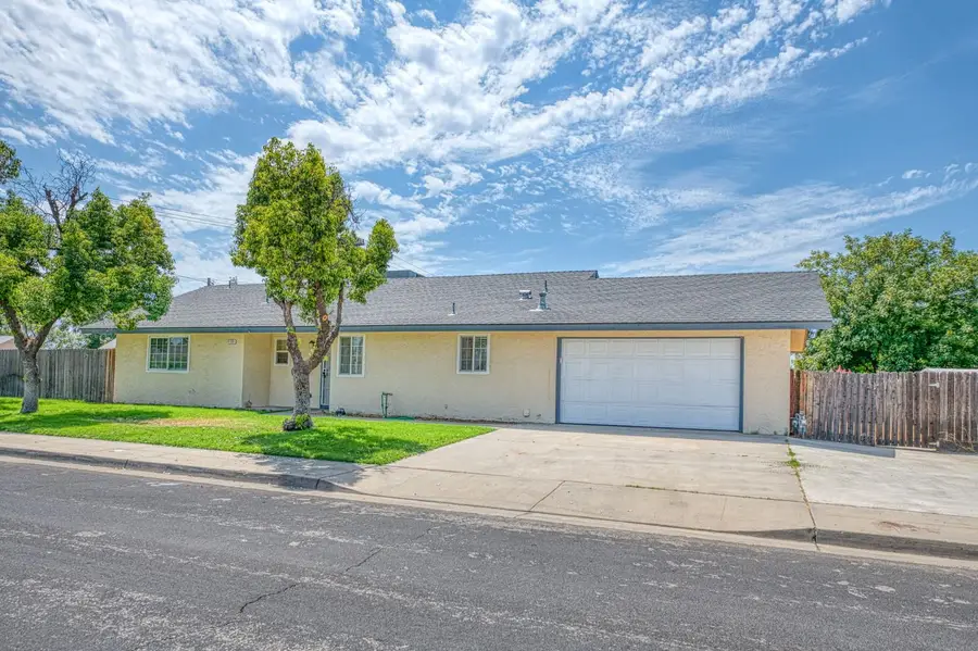 1189 Jefferson Avenue, Clovis, CA 93612 - #3