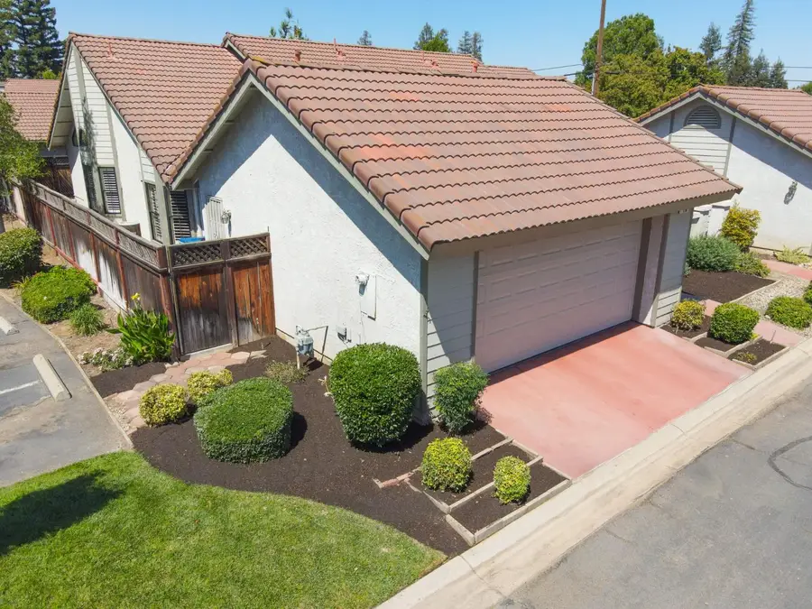 1229 Bullard, Fresno, CA 93711 - #2