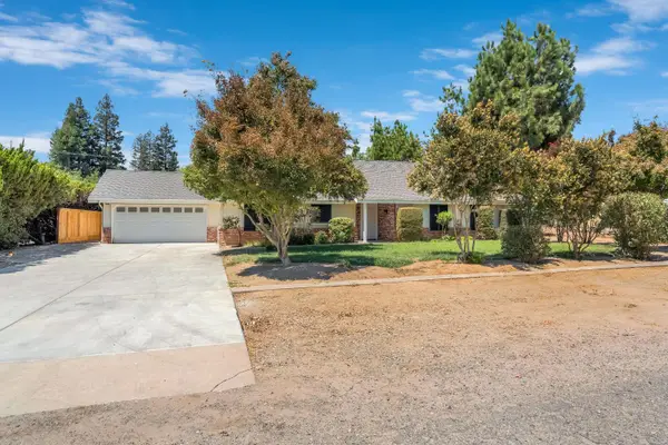 10784 Sierra View Street, Madera, CA 93636