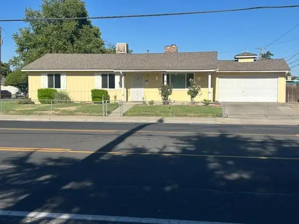 3684 N Millbrook, Fresno, CA 93726