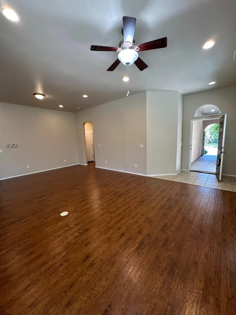 5541 N Plum Lane, Fresno, CA 93711 - #3