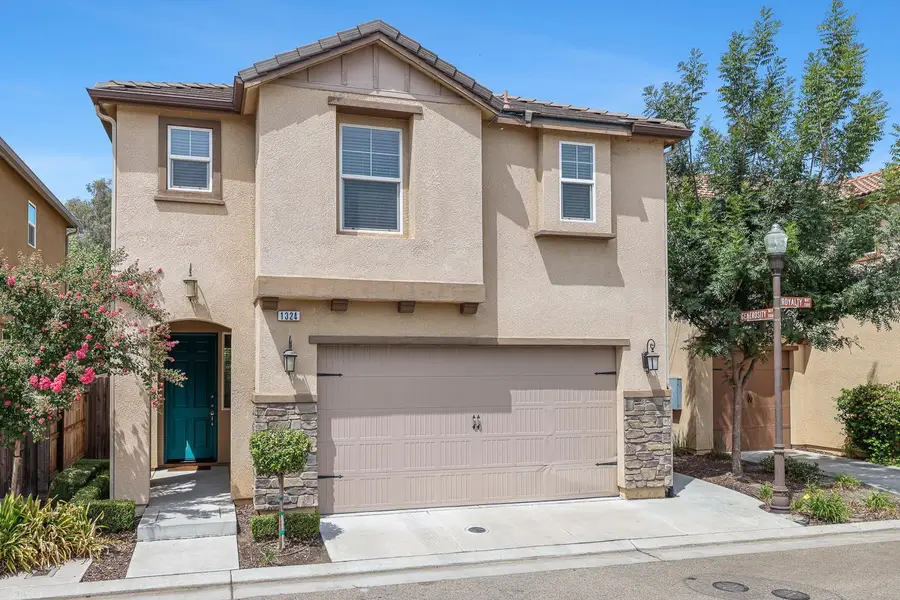 1324 Royalty Way, Clovis, CA 93619 - #3
