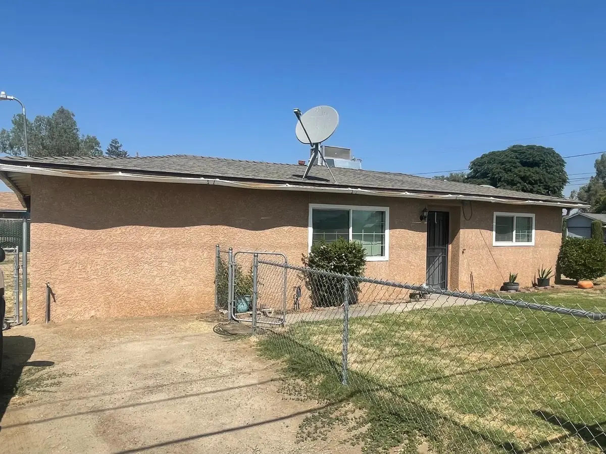 13495 S Marks, Caruthers, CA 93609 - #1