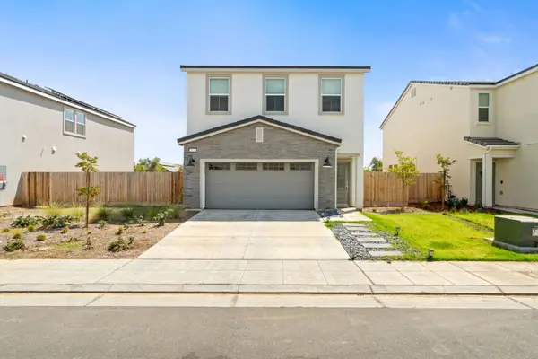 1174 Granite Drive W, Madera, CA 93636