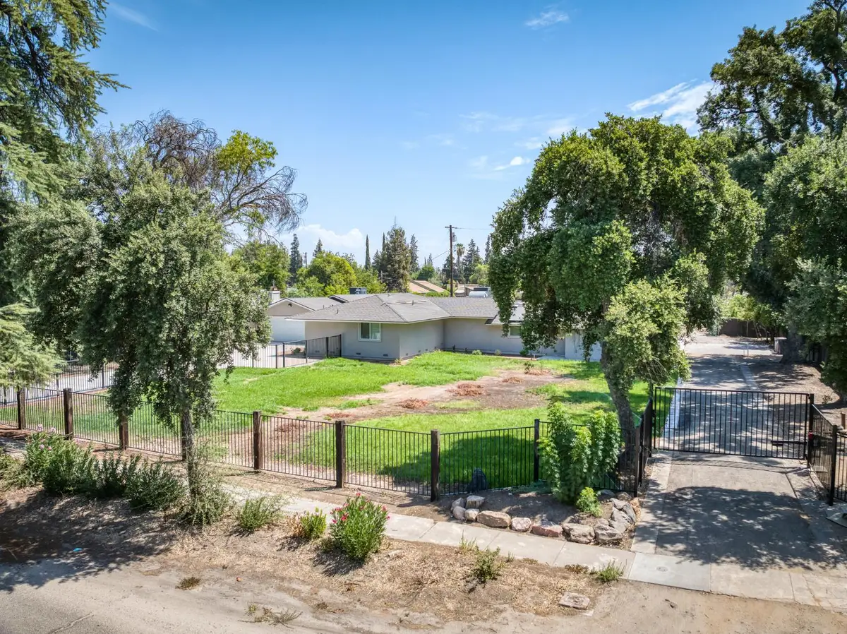 4832 N Fruit Avenue, Fresno, CA 93705 - #1