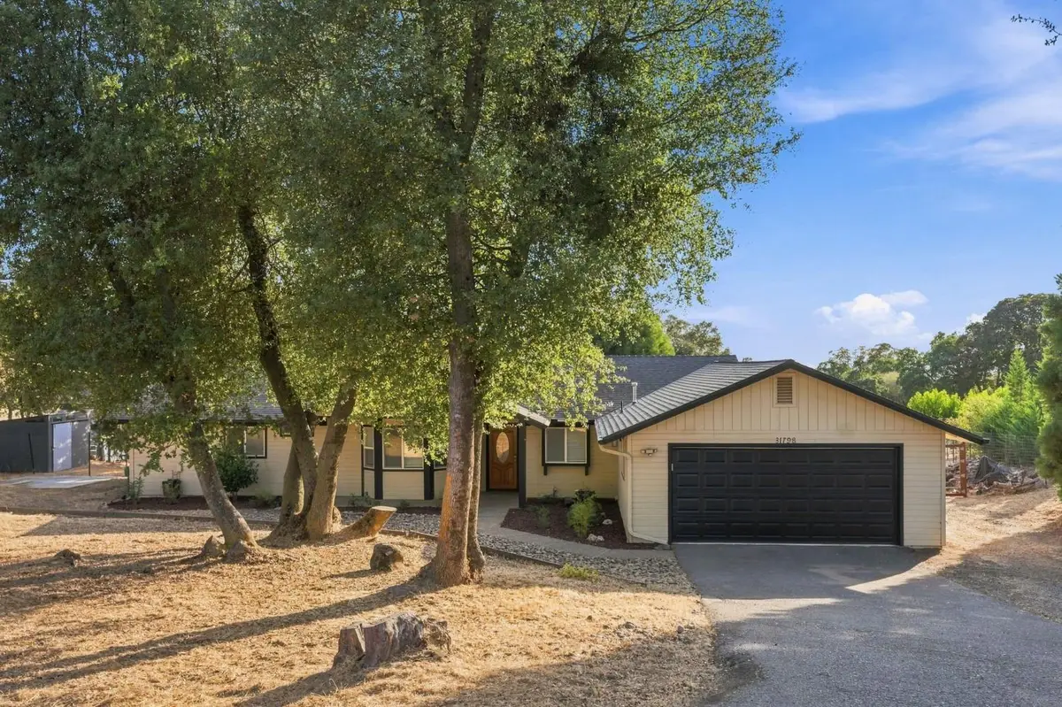 31798 Quartz Mountain Rd, Coarsegold, CA 93614 - #1