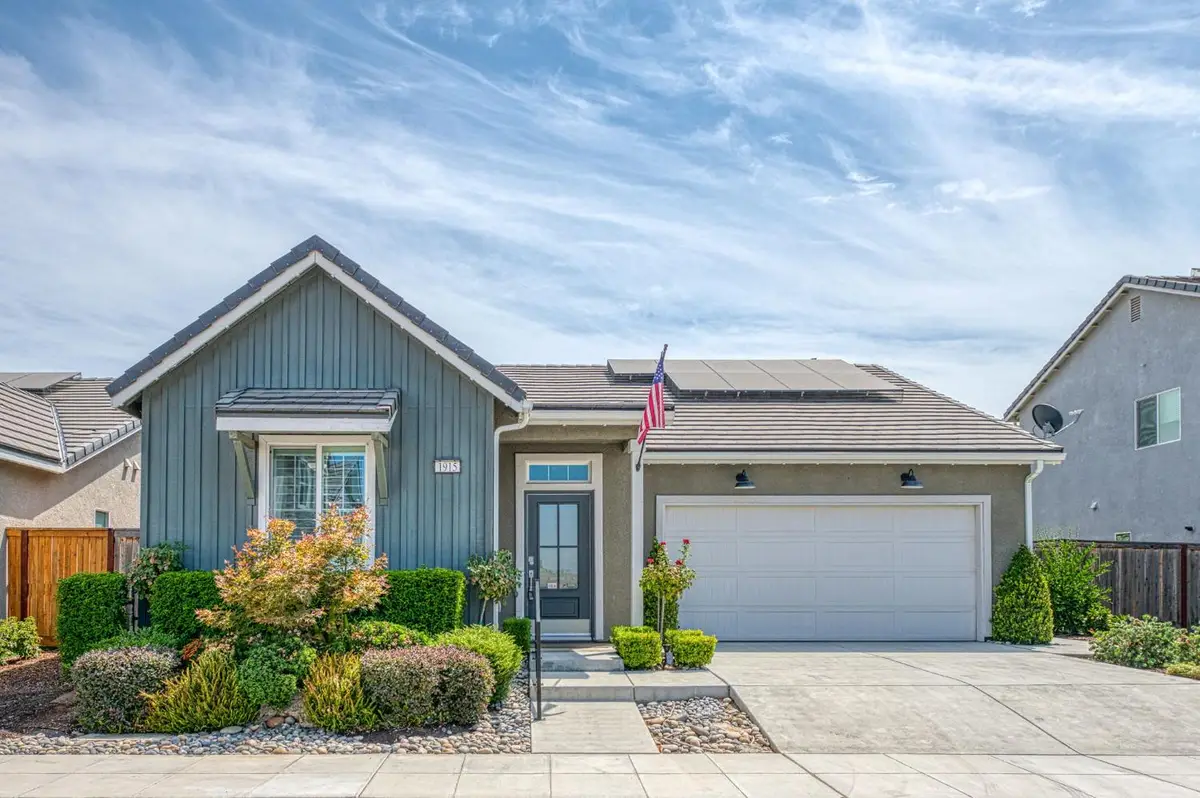 1915 N Marion Avenue, Clovis, CA 93619 - #1