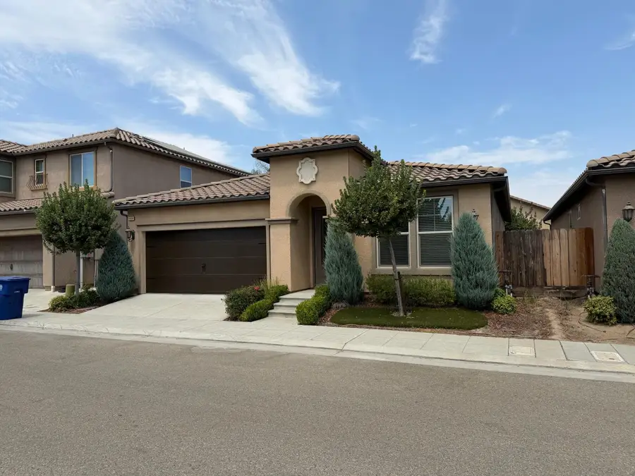 1820 E Bella Senterio Avenue, Fresno, CA 93730 - #2