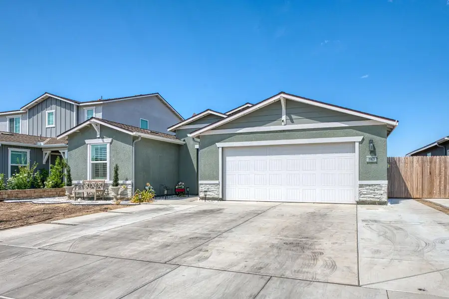 1963 Cottle, Sanger, CA 93657 - #2