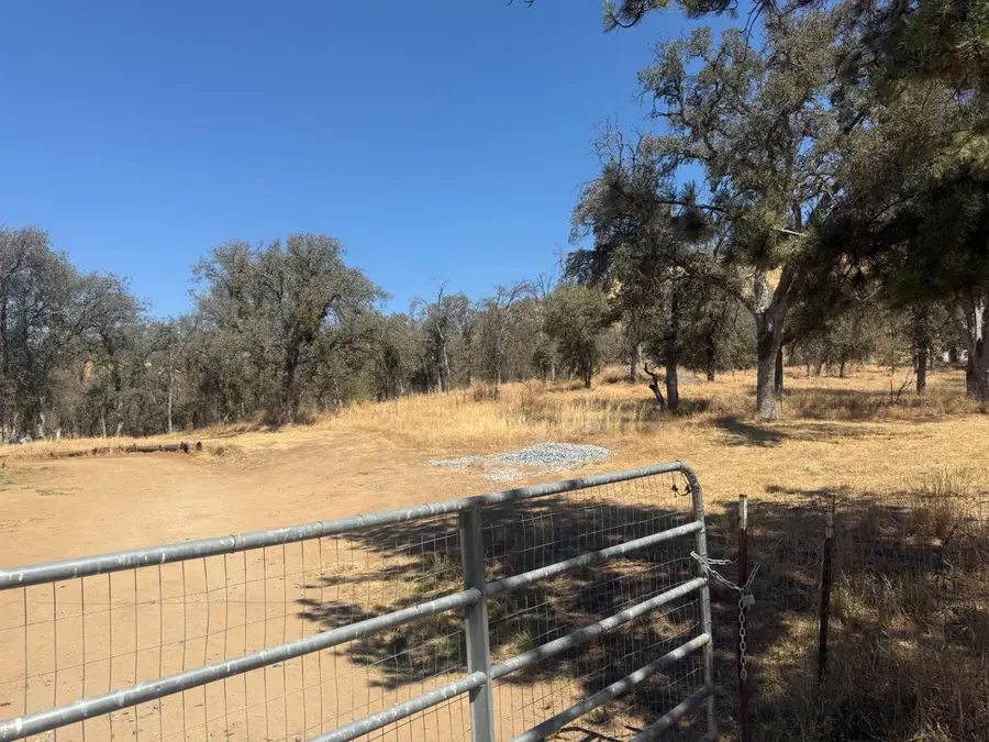 35635 Sage Lane, Yokuts Valley, CA 93675 - #3