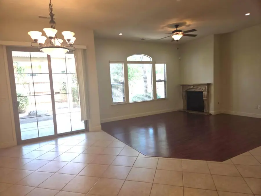 1564 E Via Estrella Drive, Fresno, CA 93730 - #3