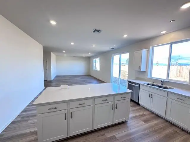 3285 Lourdes Avenue, Clovis, CA 93619 - #3