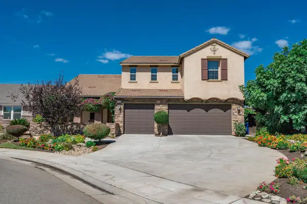 1178 Blackwood Avenue, Clovis, CA 93619
