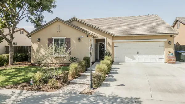 843 Bellis Avenue S, Dinuba, CA 93618