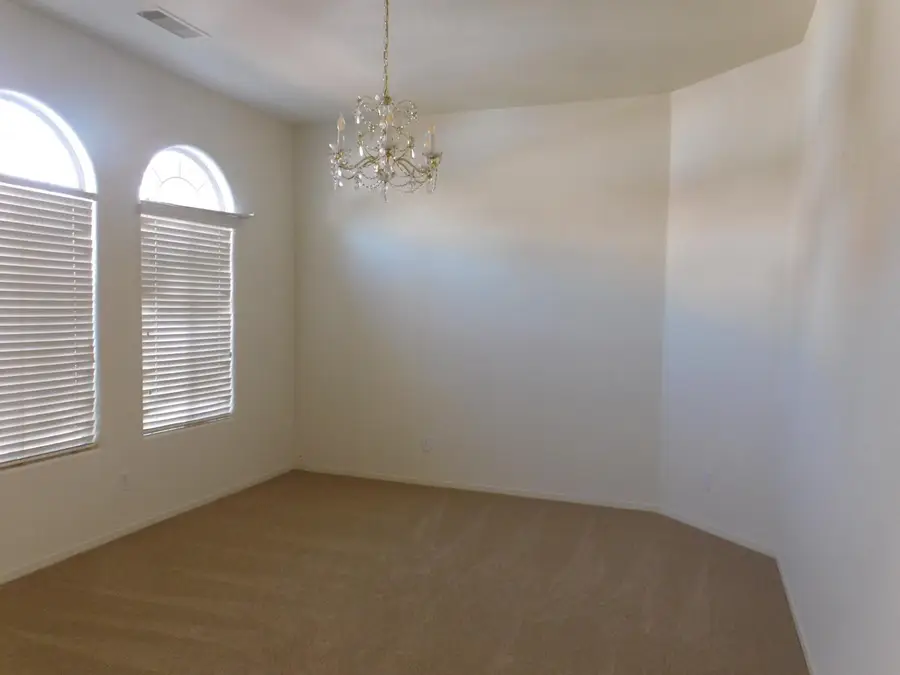 9479 N Whitehouse Drive Ne, Fresno, CA 93720 - #3