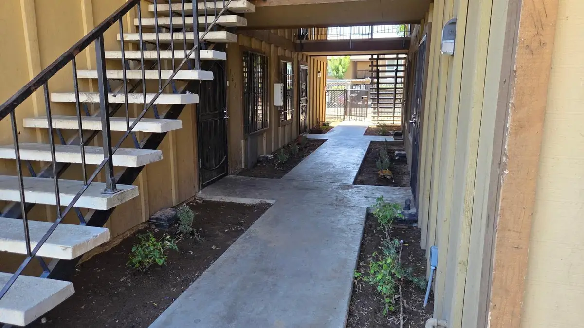 1221 N Peach Avenue #129, Fresno, CA 93727 - #1