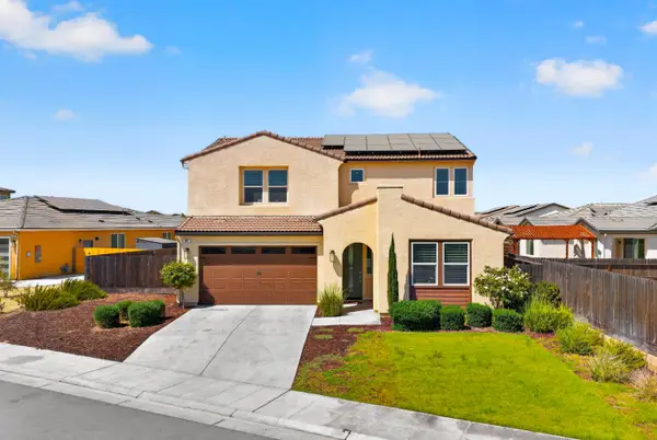 987 Groveland Avenue W, Madera, CA 93636