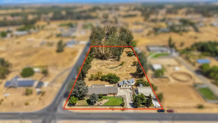 31031 Donald Avenue, Madera, CA 93636 - #2