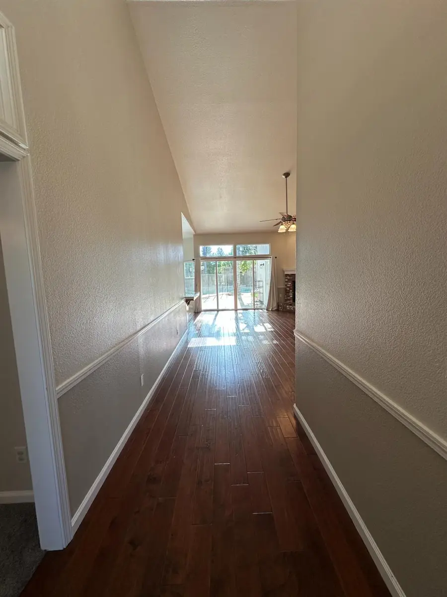 1243 N Carolina Avenue, Clovis, CA 93619 - #2