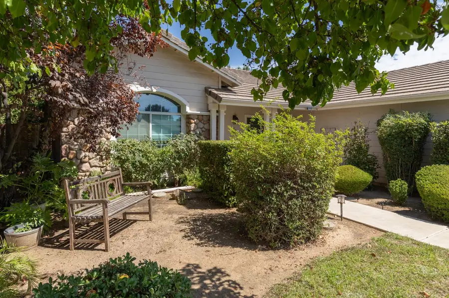 2671 Dennis Avenue, Clovis, CA 93611 - #2