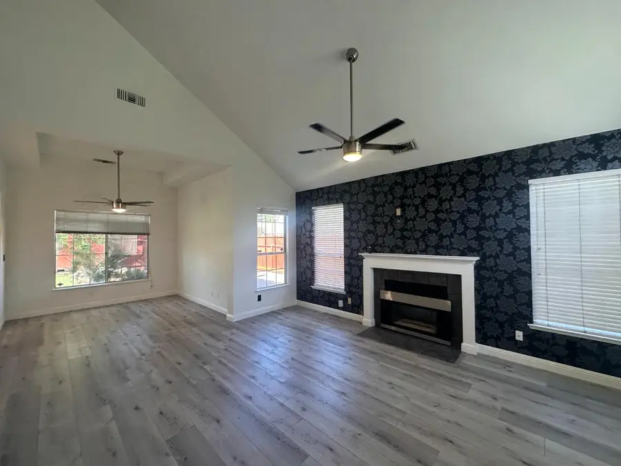 2214 E Chennault Avenue, Fresno, CA 93720 - #3