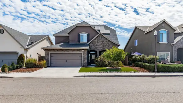 2083 Soledad Avenue, Clovis, CA 93619