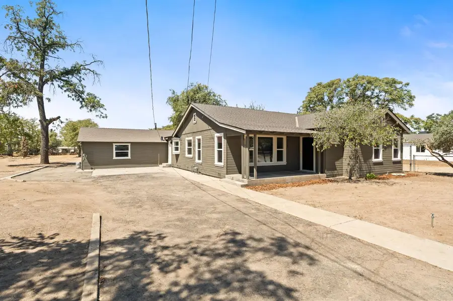 715 N Hughes Avenue, Fresno, CA 93728 - #3