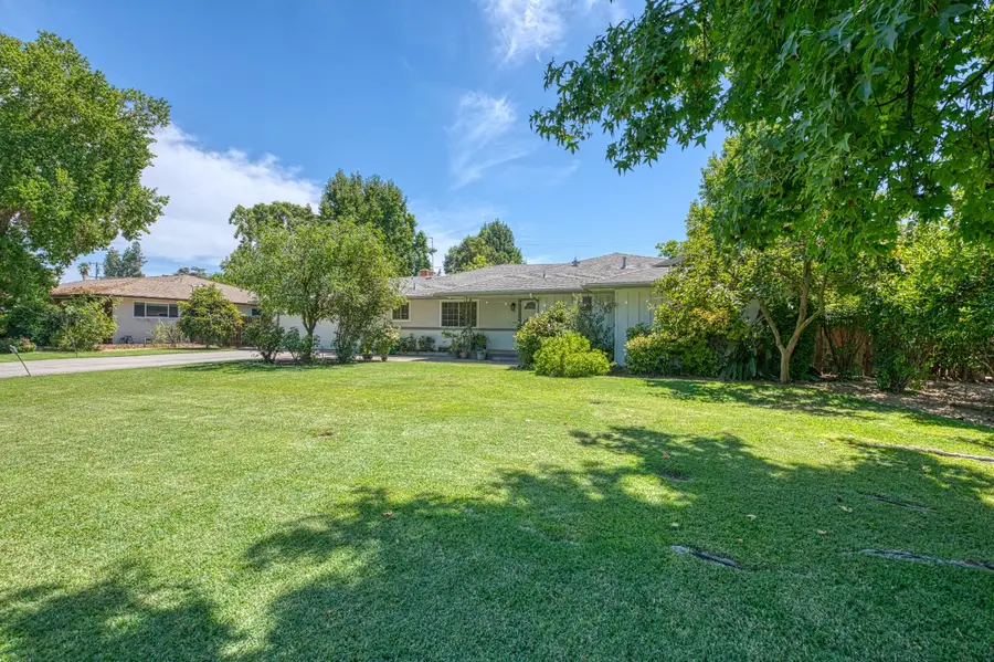 1685 W San Ramon Avenue, Fresno, CA 93711 - #2