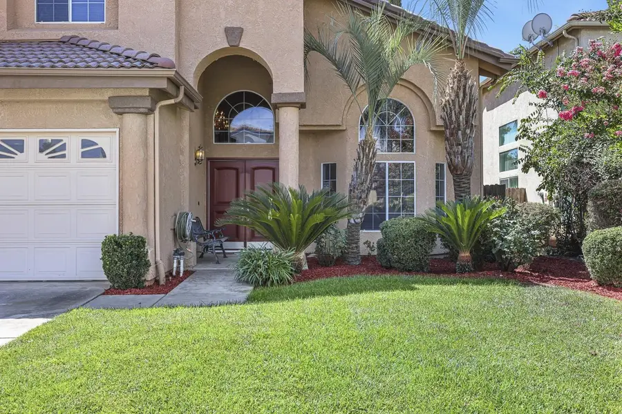 2037 E Lester Avenue, Fresno, CA 93720 - #3