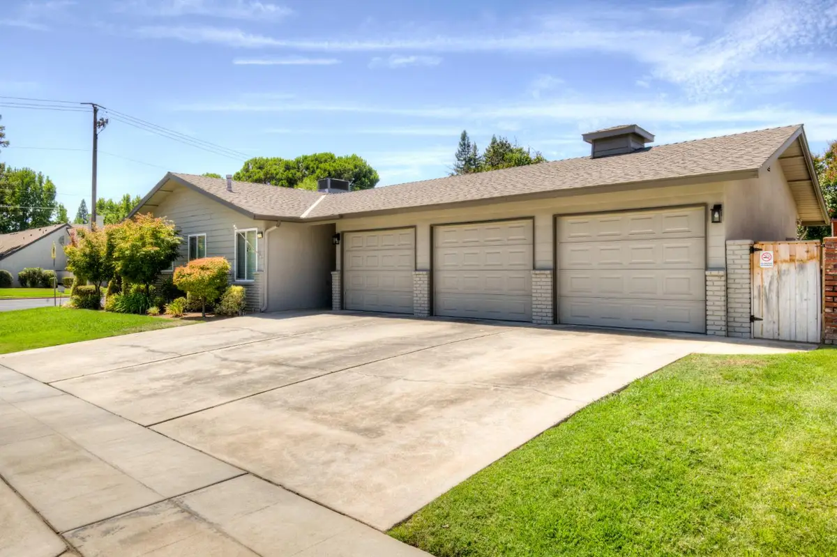 6415 N Remington Avenue, Fresno, CA 93704 - #1
