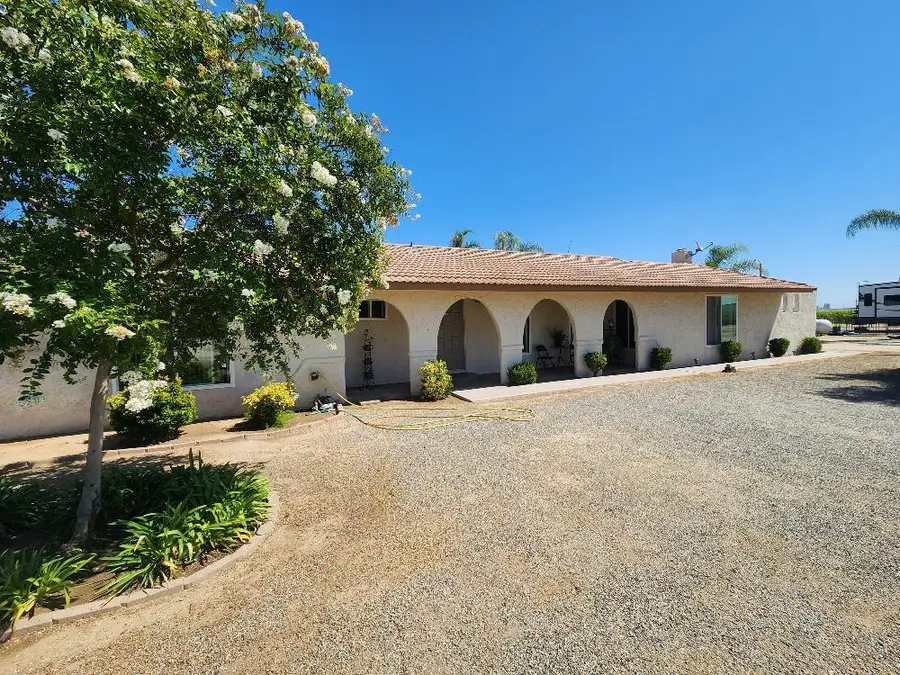 11736 W Jensen Avenue, Kerman, CA 93630 - #2