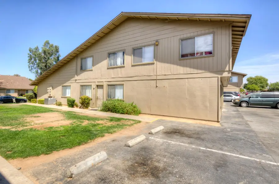 808 Green Way, Madera, CA 93638 - #3
